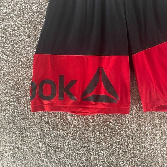 Reebok Shorts Mens Large Black Red Athltic Gym Running Pockets Casual Logo Run - Picture 8 of 12